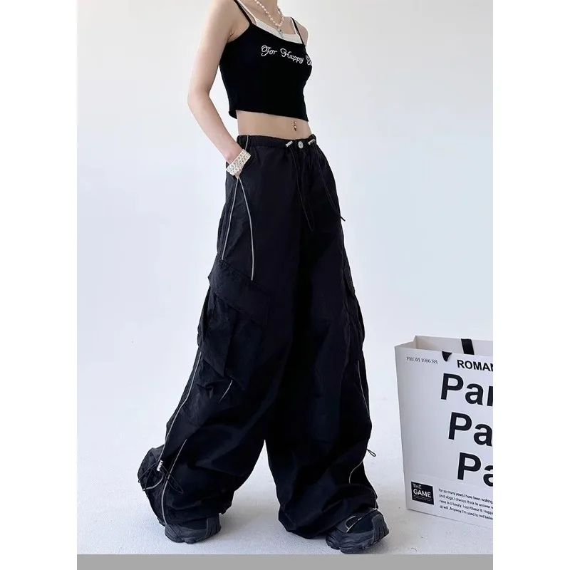 Pantaloni cargo da donna neri Y2K Hip Hop Streetwear Pantaloni da paracadute larghi Bf Pantaloni coreani a gamba larga con stampa a vita alta con coulisse