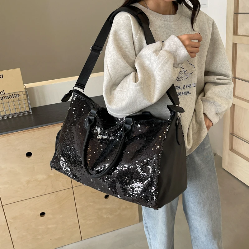 Large Capacity Travel Bag Luxury Silver Sequined Handbag For Women Fashion Dry Wet Sports Shoulder Crossbody Bag Storage Tote