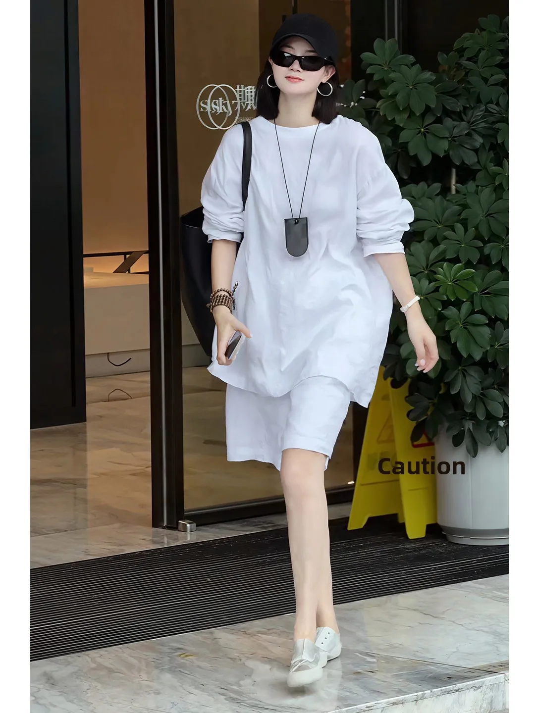 Casual Cotton Linen Sportswear Set Women Summer Lazy Loose Money Style Linen T-Shirt Shorts Two Piece Set Breathable Mid-Length