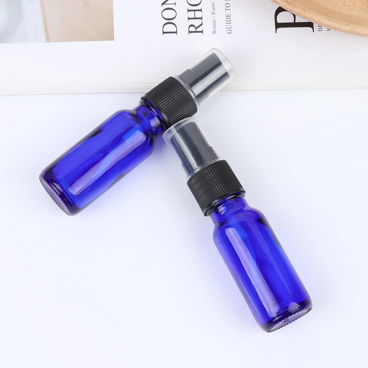 

10pcs Essential Oil Bottle Spray Set 15Ml Blue Refillable Travel Subpackaging Container For Shampoo Lotion Cream Portable