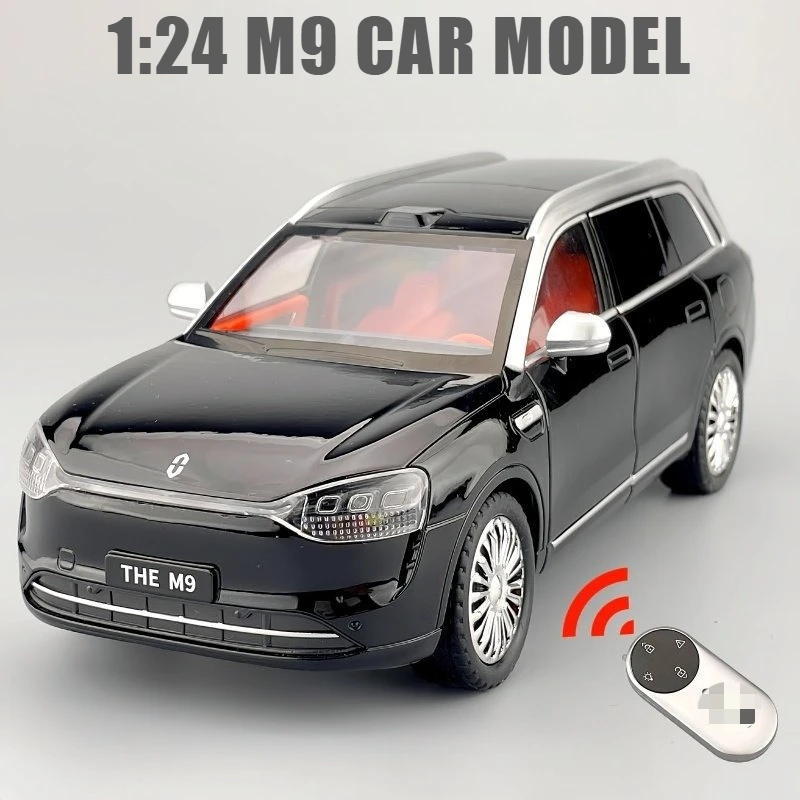 

1:24 M9 SUV With Remote Key Alloy Diecast Toy Vehicles Metal Car Model Sound Light Kids Toys Collection Gift