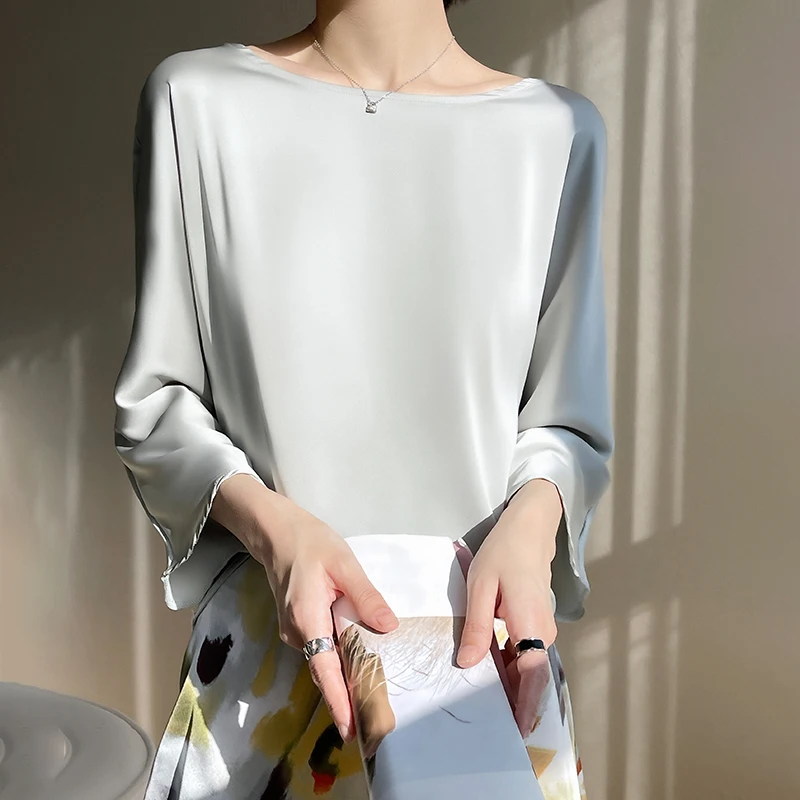 2023 Spring/Summer New Round Neck 3/4 Sleeve Clean Face Loose High Grade Draping Silk Smooth Satin T-shirt Women\'s Top