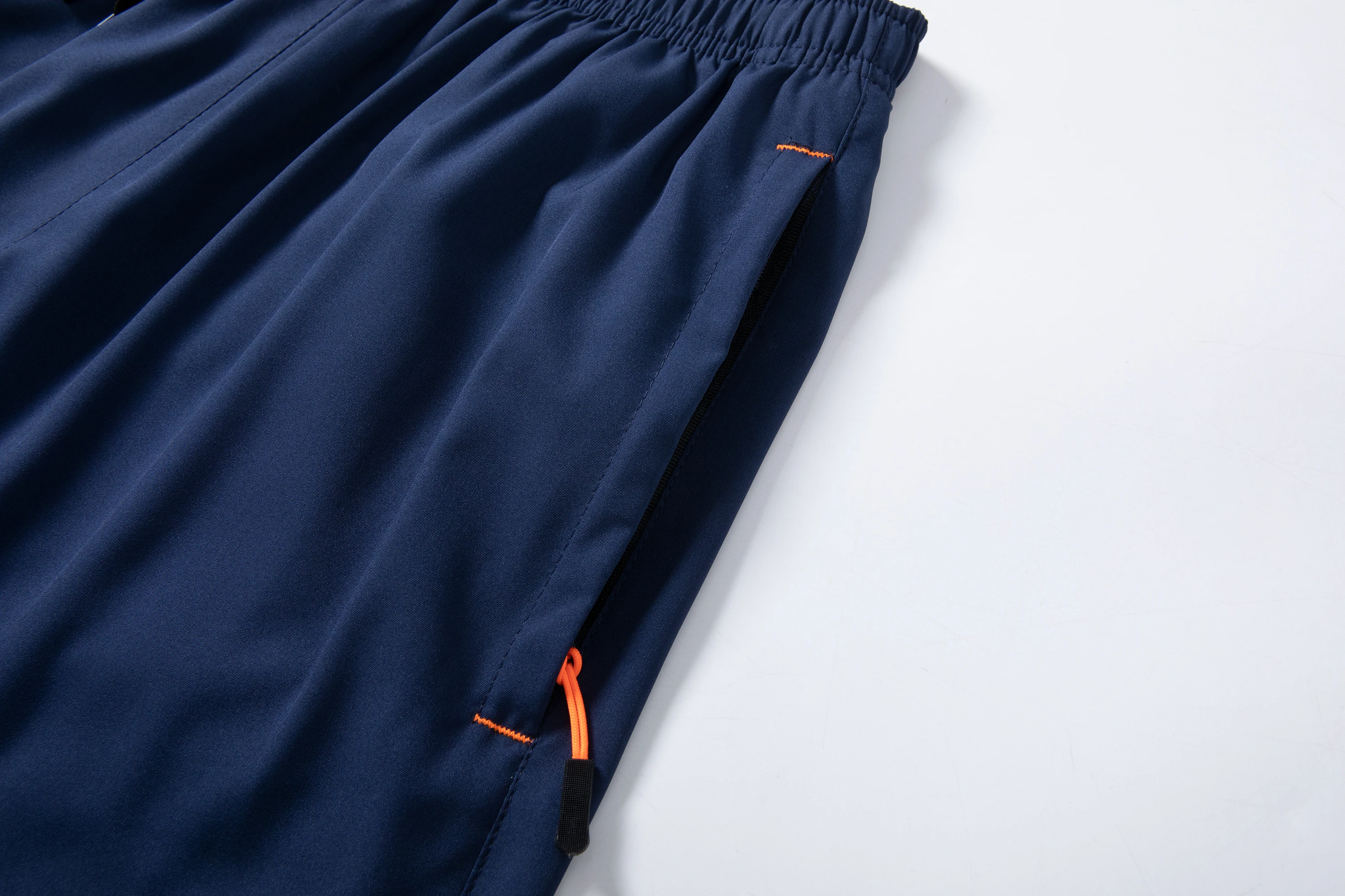 Confezione da 3 pantaloncini estivi da uomo in tinta unita, eleganti pantaloni con cerniera e strisce riflettenti, adatti per la corsa, lo sport e l'uso quotidiano