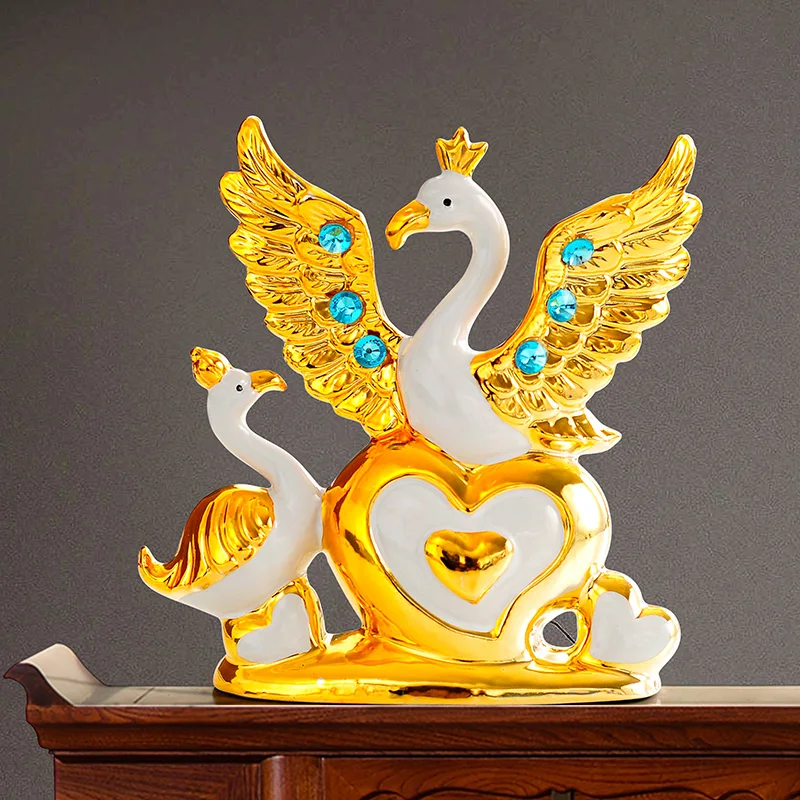 

European Wedding Decor Crafts Ceramic Creative Room Decoration Handicraft Gold Swan Porcelain Figurines Decorations