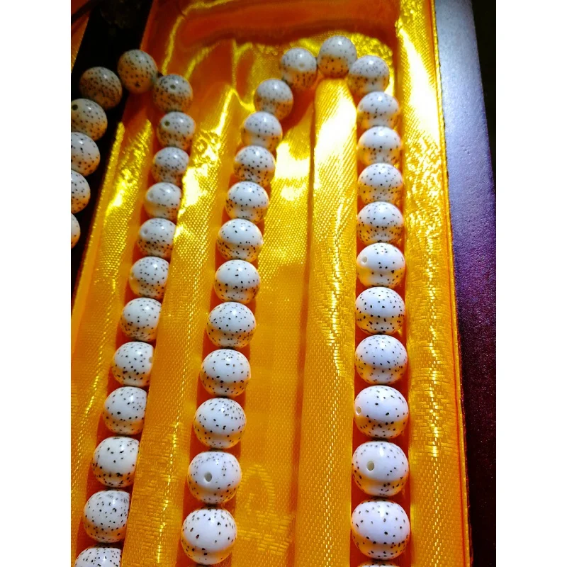 

Genuine Goods Hainan Xingyue round Beads 108 Pieces Lunar January Smooth White Dry Grinding Fine Pick a Buddha Bodhi See