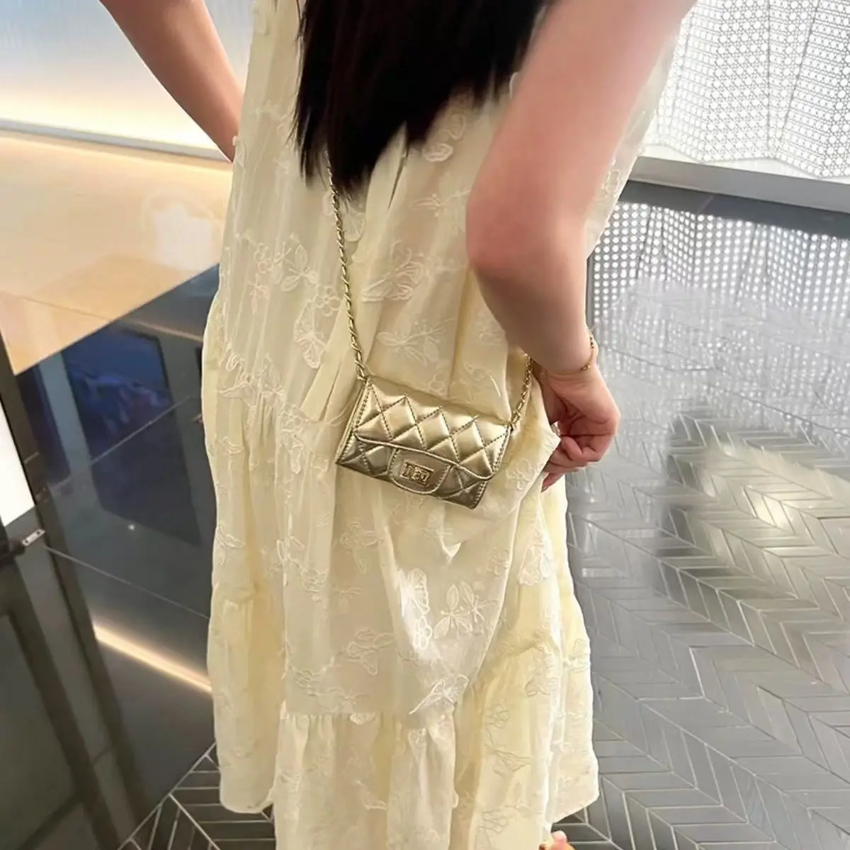 

Xiaoxiangfeng Golden Mini Bag, Women's Versatile Lipstick, Zero Wallet, Premium, Single Shoulder, Cross Shoulder, Chain Bag