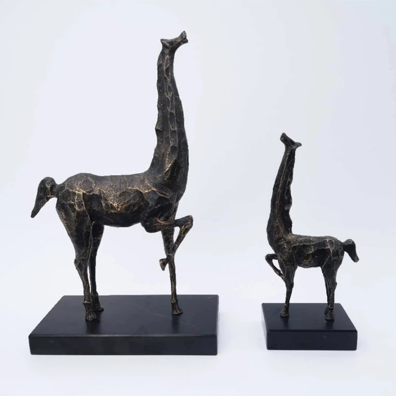 Simple modern model room creative metal figure sculpture ornament new Chinese villa hotel home soft decoration