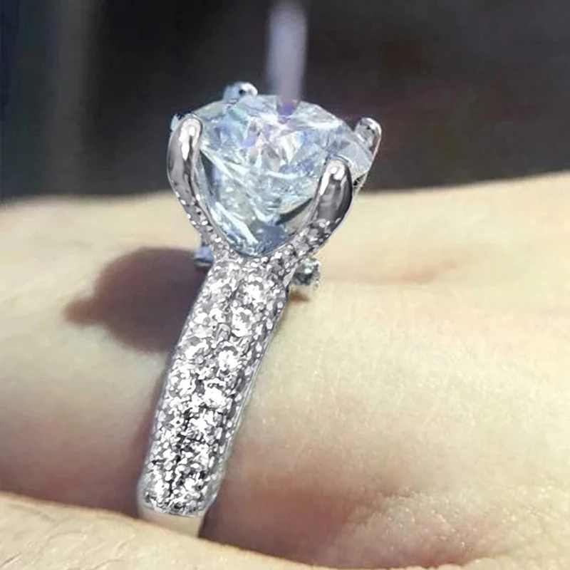 Huitan Wunderschöne 4-Krallen-Zirkonia-Ringe, romantische Braut, Hochzeit, Finger-Accessoires, Damen, Ewigkeit, Verlobung, Party, Schmuck