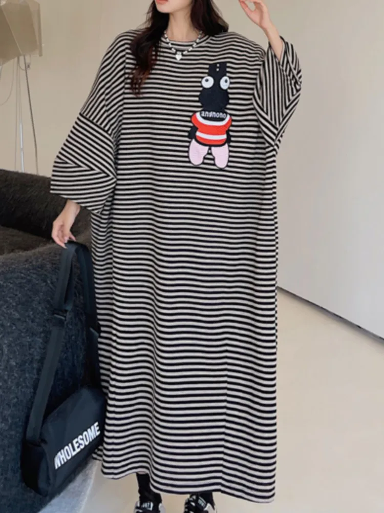 Robe t-shirt surdimensionnée pour femmes, vêtements coréens, rayés, mi-longue, ample, imprimé, pull, robes pour dames, été