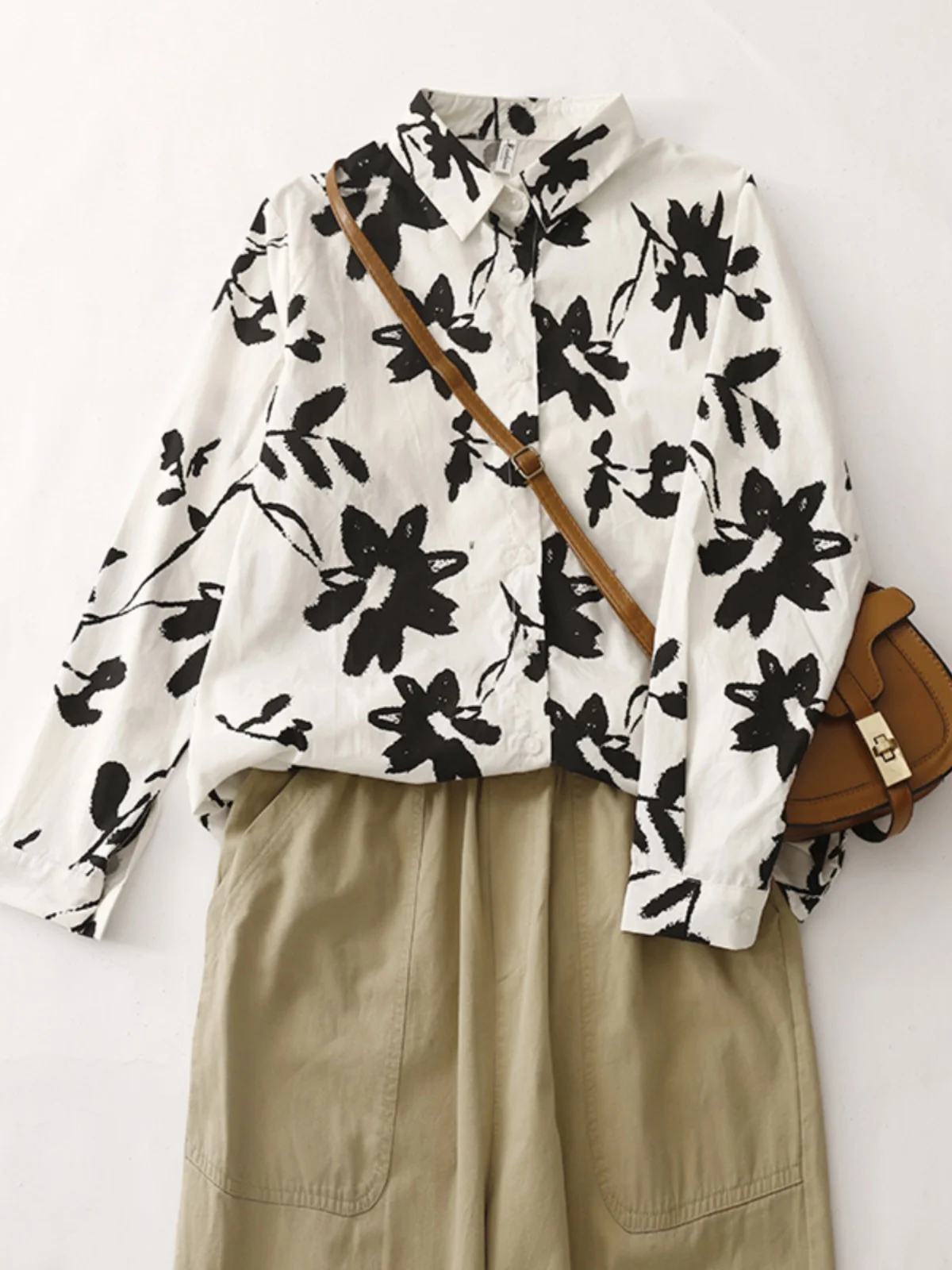 

Свободный крой, высококачественный шелковый принт, корейский повседневный костюм, длинный топ на пуговицах с художественным дизайном