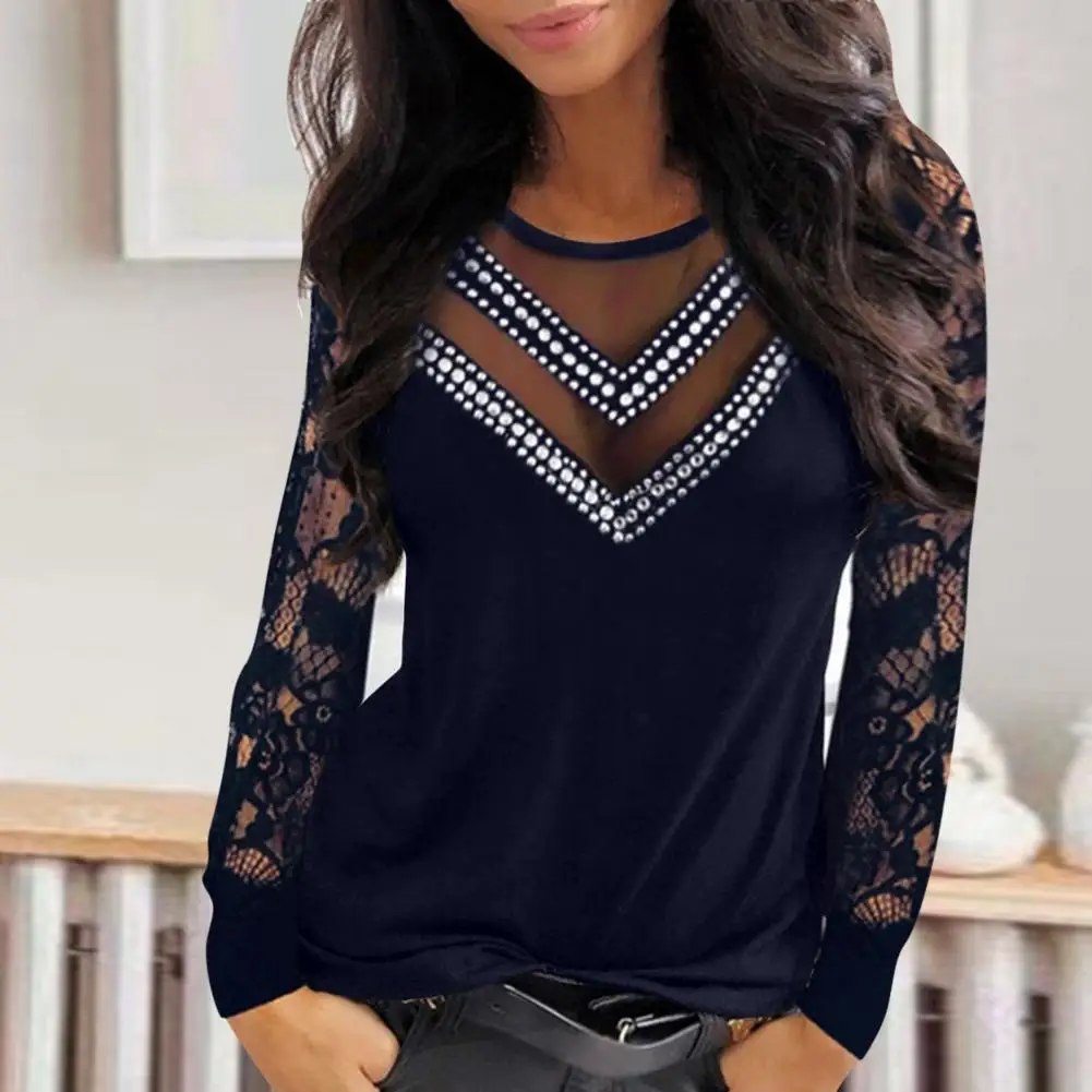 Sexy feminino camisa de manga longa moda rendas primavera blusa o pescoço transparente feminino topo brilhante strass pulôver todos os jogos camisa