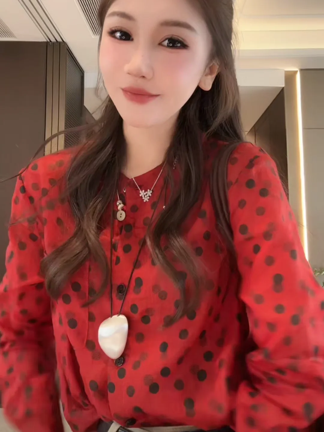 

BaiXue Recommended Spring Casual Lightweight Loose Breathable Linen Polka Dot irt Women's Straight Tube Long Sve Blouse