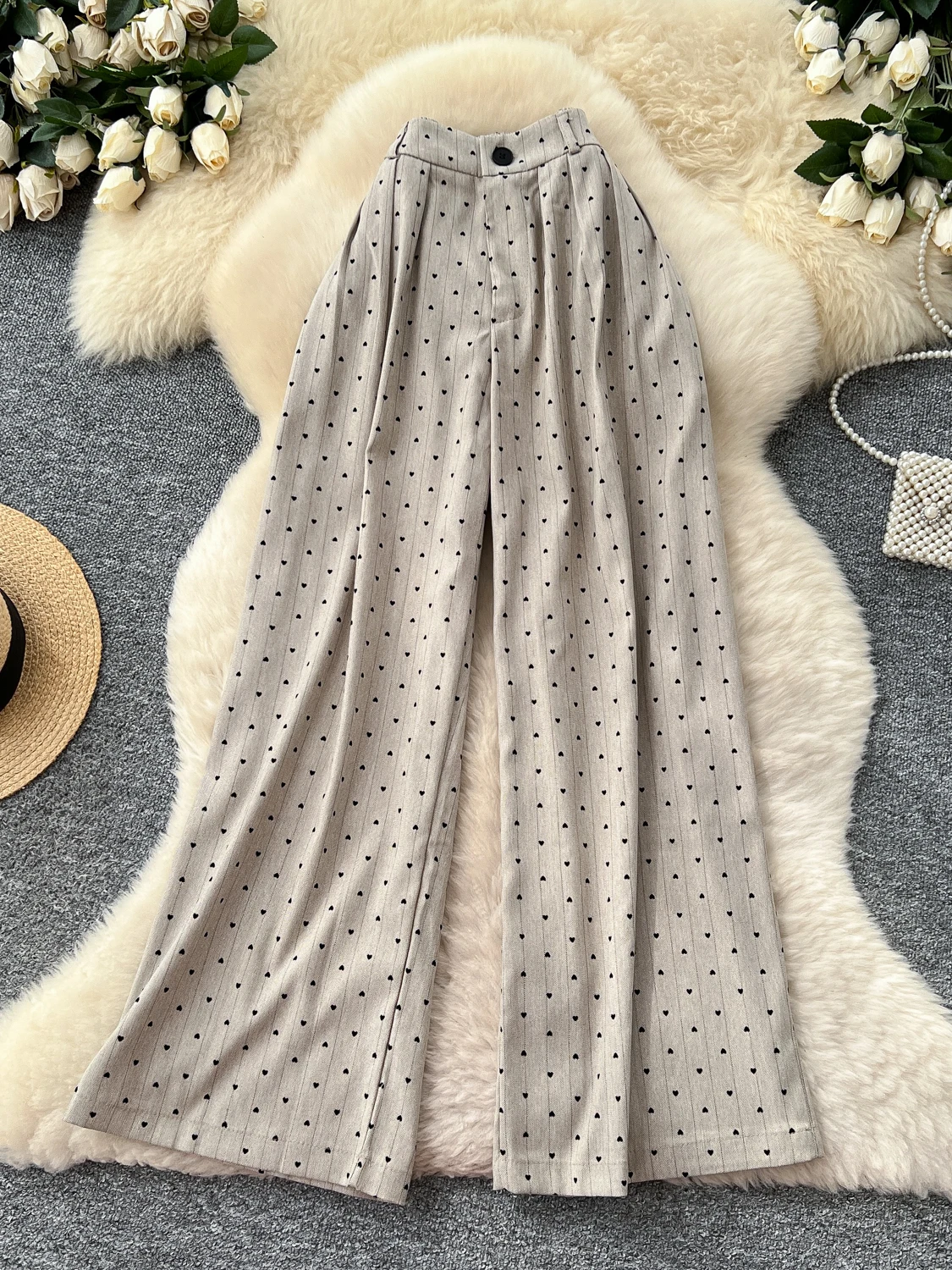 بنطلون واسع الساق للنساء بطباعة قلوب وخصر مرتفع، تصميم بسيط وعصري، بنطلون كاجوال أنيق للسيدات لفصل الخريف