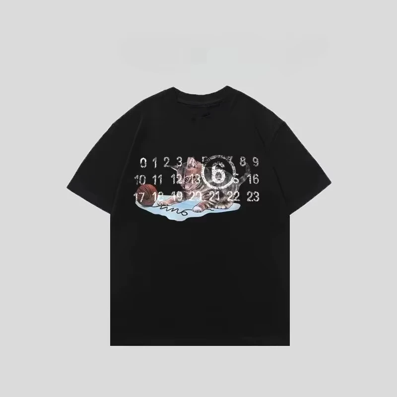 Image of 2026 Herbst/Winter Neues trendiges T-Shirt mit Kätzchen-Kalender-Print, locker und sportlich, kurzärmeliges Herren-Oversize-T-Shirt