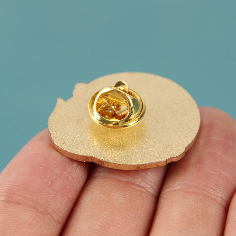 بروش لطيف من المينا الكرتوني ، سلة فواكه ، أنيمي ، شارة معدنية ، حقيبة ظهر ، ملابس ، قبعة ، هدايا الإكسسوارات ، مجوهرات أنيقة