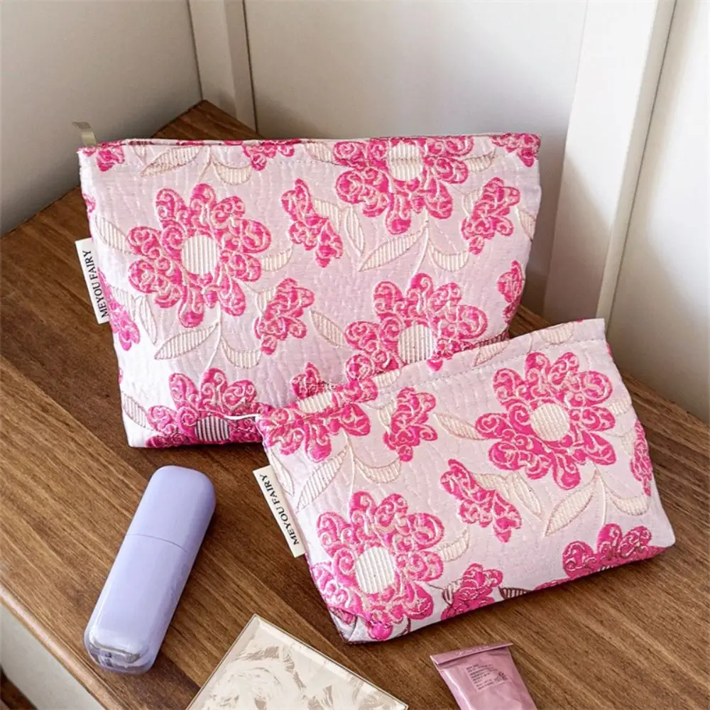 Jacquard Fabric Makeup Bag Large Capacity Embroidered Floral Cosmetic Pouch Soft Padded Zip Closure Zipper Pouch Daily Carry