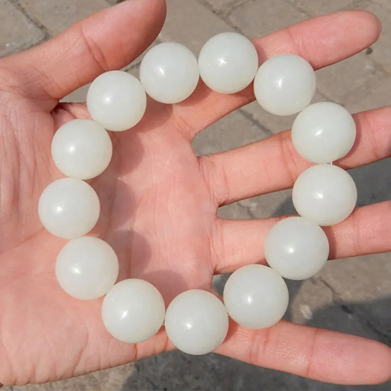 

Natural Outer Mongolia Jade Bracelet 18mm Men's Atmospheric Versatile Send to Friends