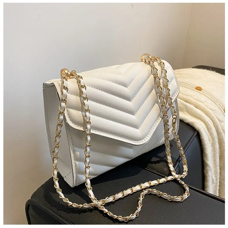 Schicke Umhängetasche aus Pu-Leder, goldfarbene Hardware, vielseitiger Kettenriemen, klassische Luxus-Tragetasche für Damen im Alltag – Detail 32