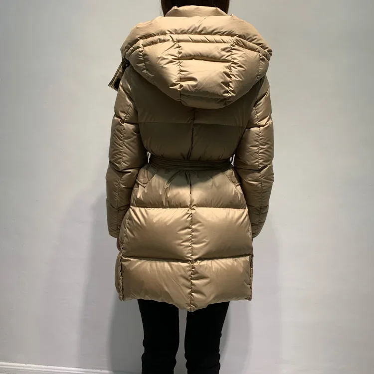 Doudoune pour femme de mode d'hiver, doudoune ajustée à capuche à lacets pour les déplacements domicile-travail