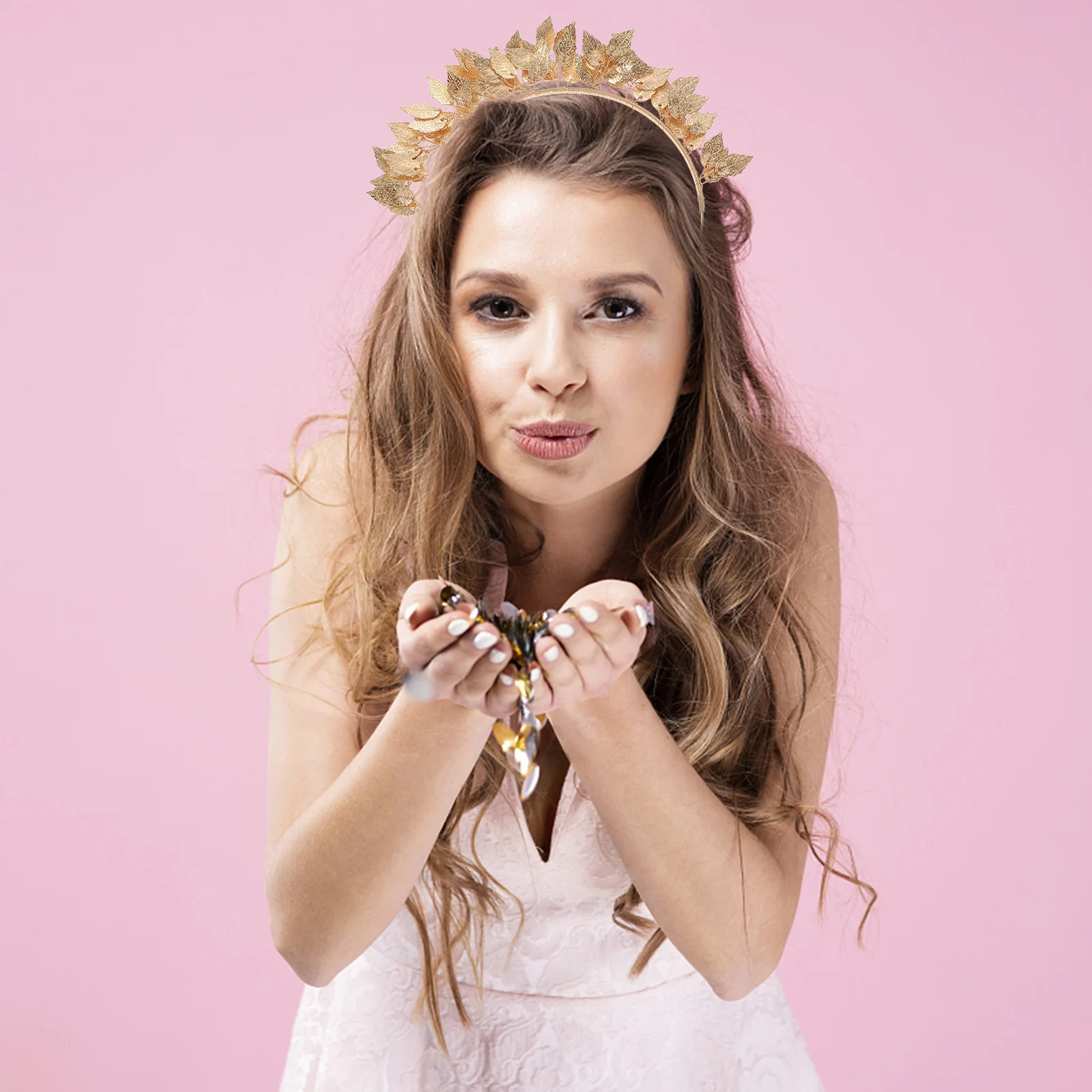 

Retro Golden Leaf Hairband Wedding Bridal Headpiece Alloy Material Party Birthday Decoration Fashion Hairband for Women Strong