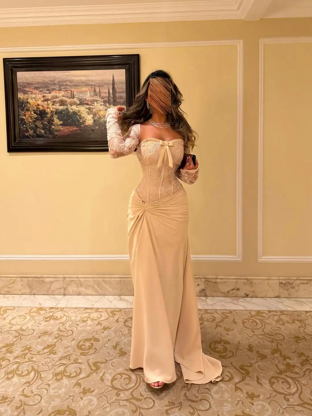 تصميم جديد مثير الحبيب القوس التطريز الدانتيل الوهم هيكل السمكة مساء اللباس كامل الأكمام مطوي حورية البحر حزب اللباس الرسمي