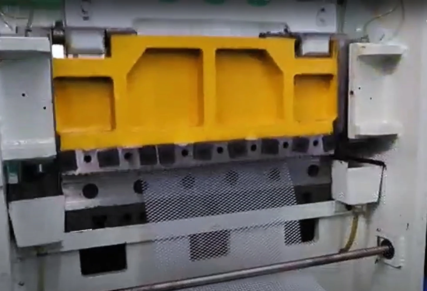 Expanded Mesh Making Machine For Industrial Filter Metal Sheet Forming Production Line Equipment