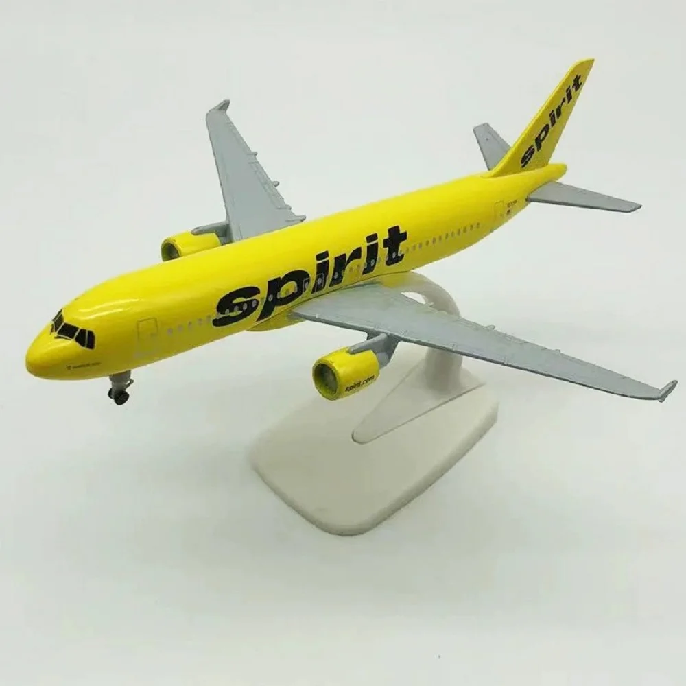 Die-Cast 20CM A320 Metal Model Airplane Spirit Airlines USA With Metal Alloy Plane Model For Collections and Displays