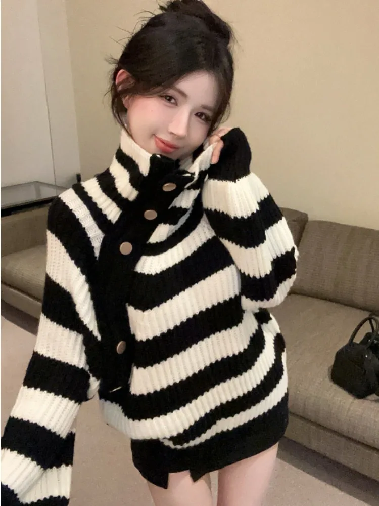 

Ladies Soft Cozy Striped Loose Knitted Sweater Overhead Style Autumn Winter New Fashion Shoulder Exposure Top Korean Version