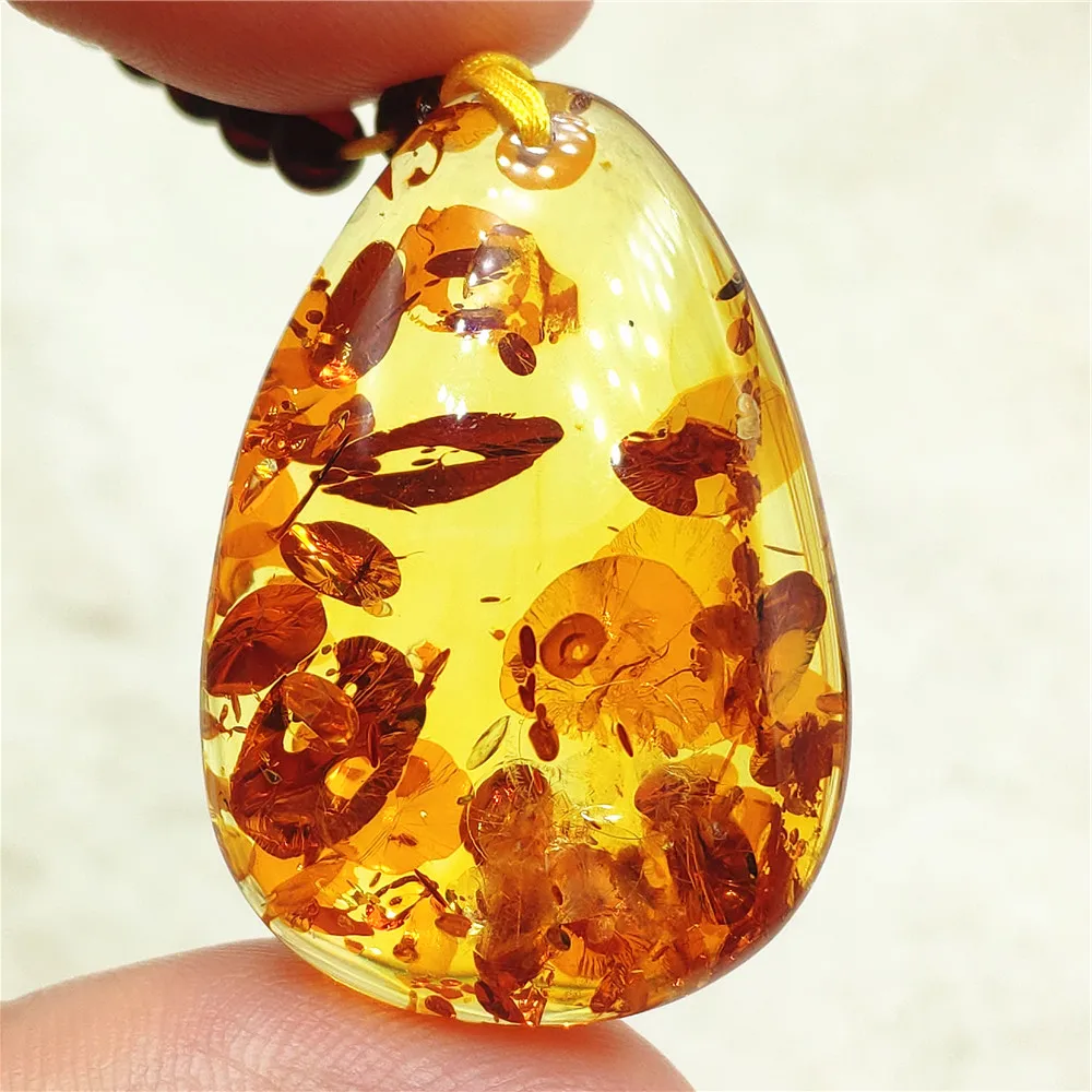 

Natural Piebald Amber Pendant Red Yellow Amber 35x24x11mm Gemstone Pendant Necklace Jewelry AAAAA