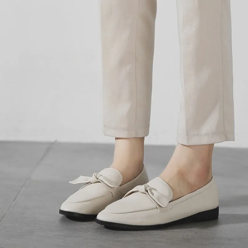 2026 New Women's Shoes Fashion Classic Britain Loafers for Woman Exquisite Business Dress Shoes Designer Shoes Zapatos De Mujer