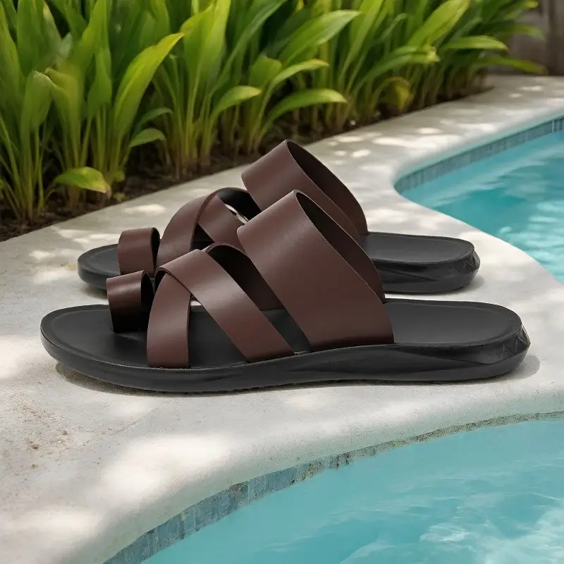 Weiche und bequeme Herrenhausschuhe eignen sich für den täglichen Gebrauch zu Hause, im Freien und für die Freizeit. Neue coole Herren-Sandalen. – Detail 15