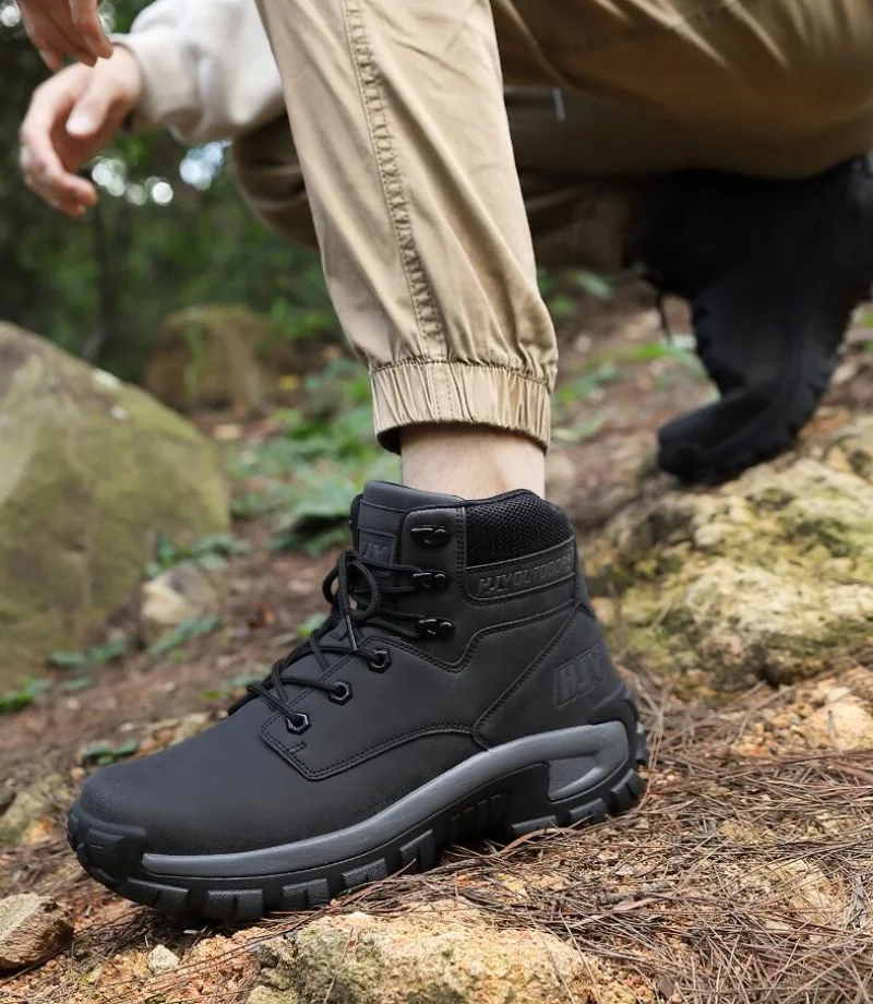 High-Top Leather Men's Boots Breathable Desert Combat Boots Outdoor Non-slip Hiking Boots Men Motorcycle Boots Work Ankle Boots