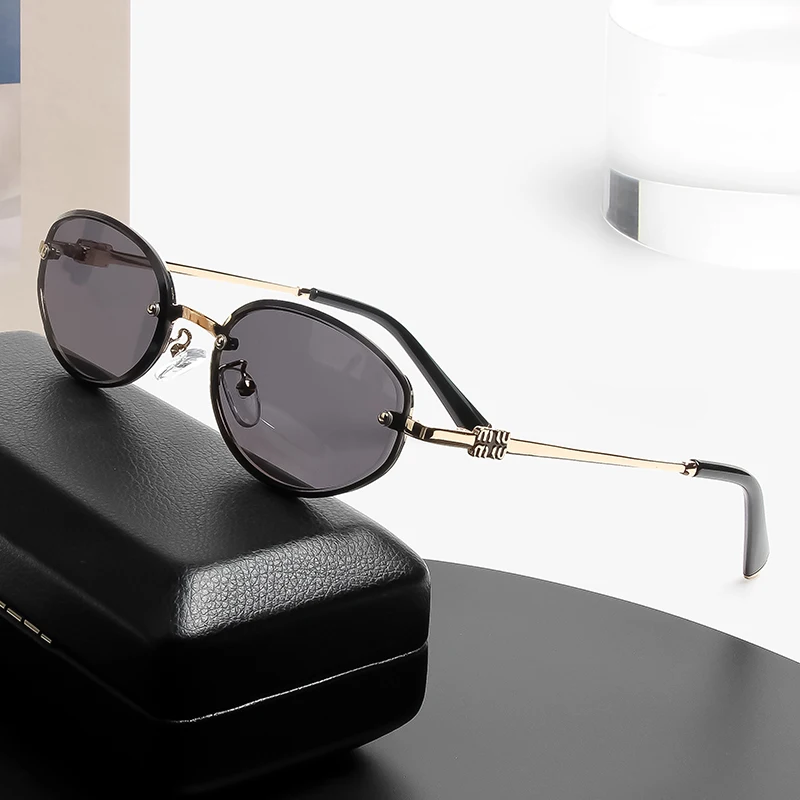 

Small Oval Rimless Sunglasses Women Retro Metal Frame Cut Edge Photochromic Eyewear Fashion Trendy Sun Glasses for Street Photo