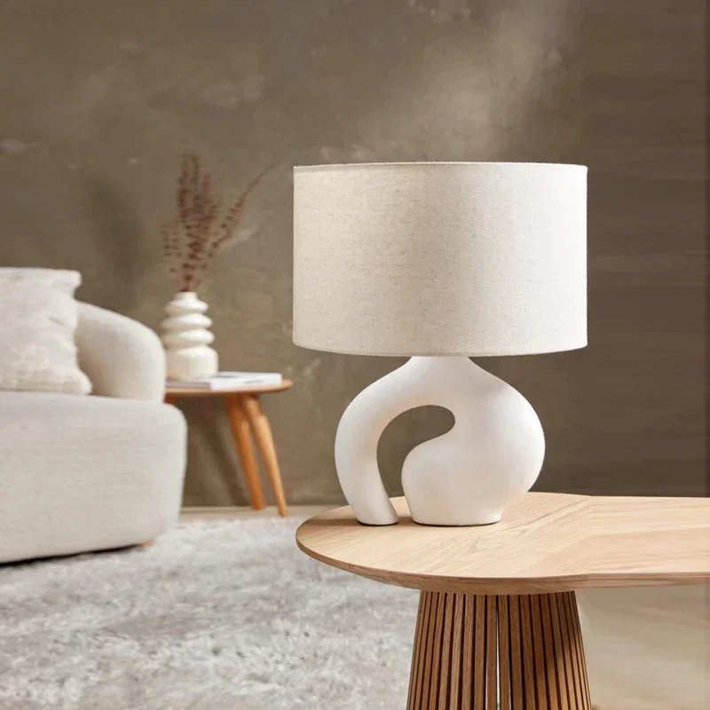 Cream Style Bedroom Simplicity Table Lamps Designer Sense of Atmosphere Nordic Table Lamps Luxury Indoor Lighting Tafellamp HBTL