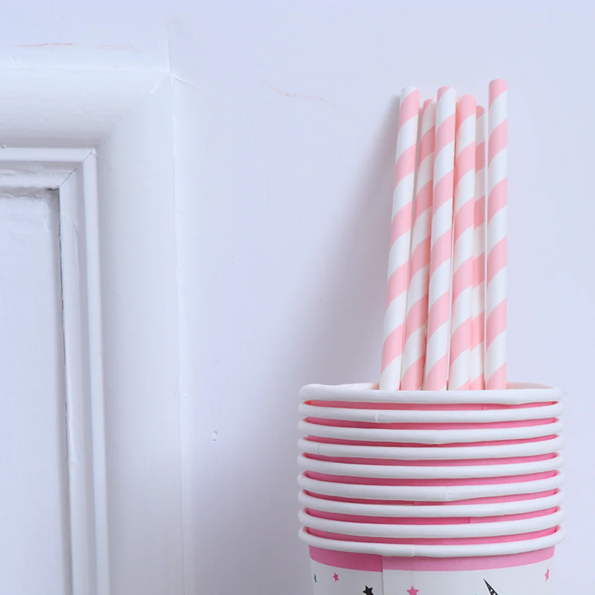 

96Pcs Unicorn Party Tableware Set Premium Paper Cups Plates Napkins Spoons Straws Ideal for Birthday Kids Baby Shower Party