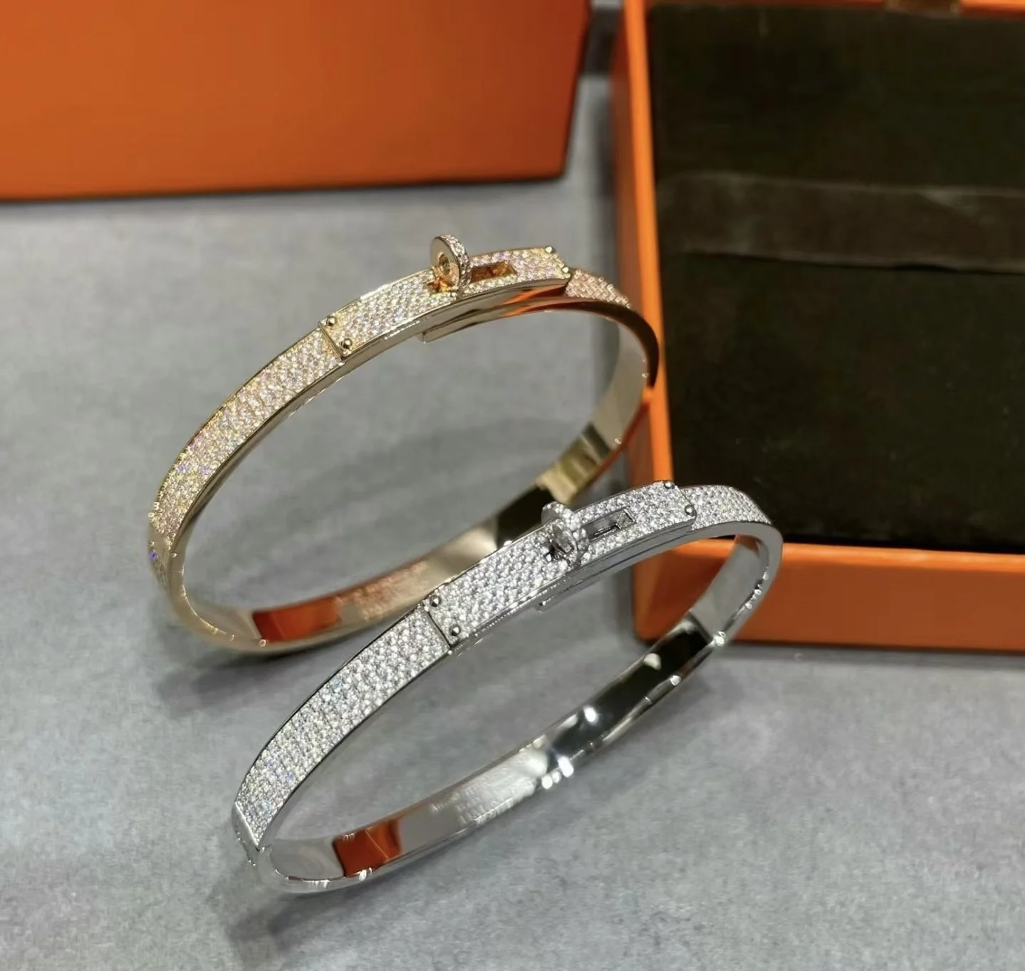 

Perfect!2025New Luxury Designer bracelet