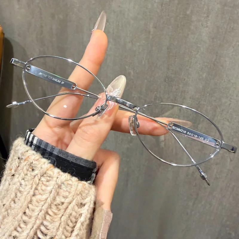 

YCFoya Retro Women Cat's eye Pure Titanium Glasses Luxury Big size Ultralight Fashion Optical Prescription Eyeglasses Frame M216