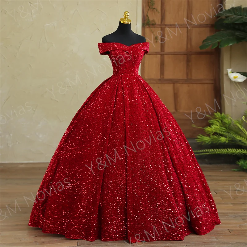 Y & m novias personalizado plus size luxo lantejoulas arco fora do ombro vermelho escuro quinceanera vestidos 15 vestido de baile para festa