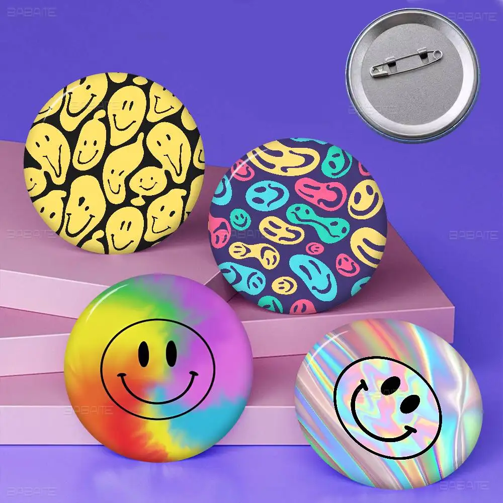 Smile Allover Bunt Anime Brooches Cute Cartoon  Badge Jacket Jeans Lapel Pin Gift Accessorie