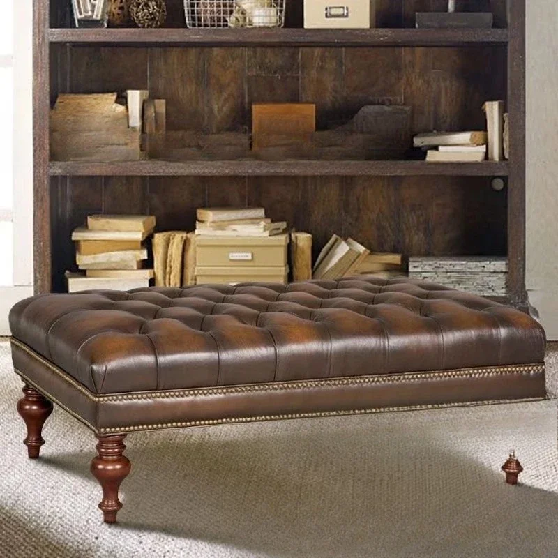 American bedroom, leather art buckle soft bag bed, square shoe changing stool in the entrance foyer