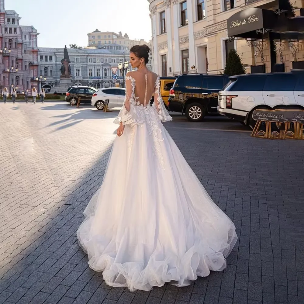 Customized  Elegant  Princess A Line Wedding Dresses For Women O-Neck Long Sleeve Bridal Gown Lace Appliques Ball Gown