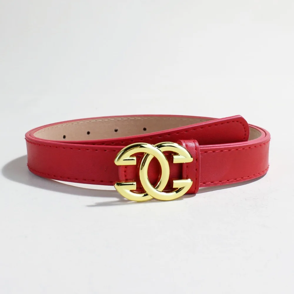 La hebilla de aleación con letras, cinturón versátil duradero y retro, informal moderno y moderno, es un regalo de cinturón para mujeres jóvenes.