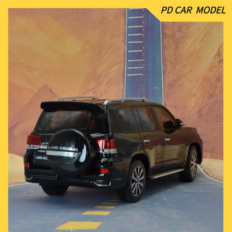 KENGFAI K Collectible 1:18 Scale Model for LC200 TOYOTA LAND CRUISER SUV Gift for friends and family