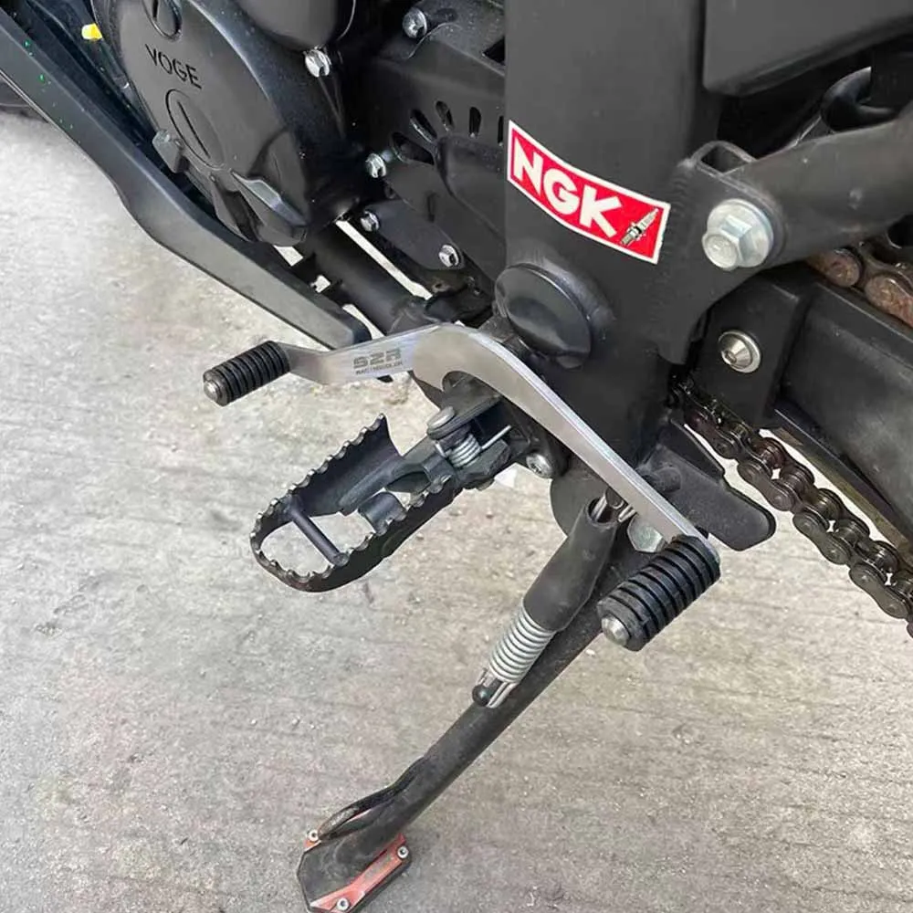 For VOGE 300DS 300 DS refitted and stepped on the shift lever before and after two-way shift to lengthen the gear shift lever fi