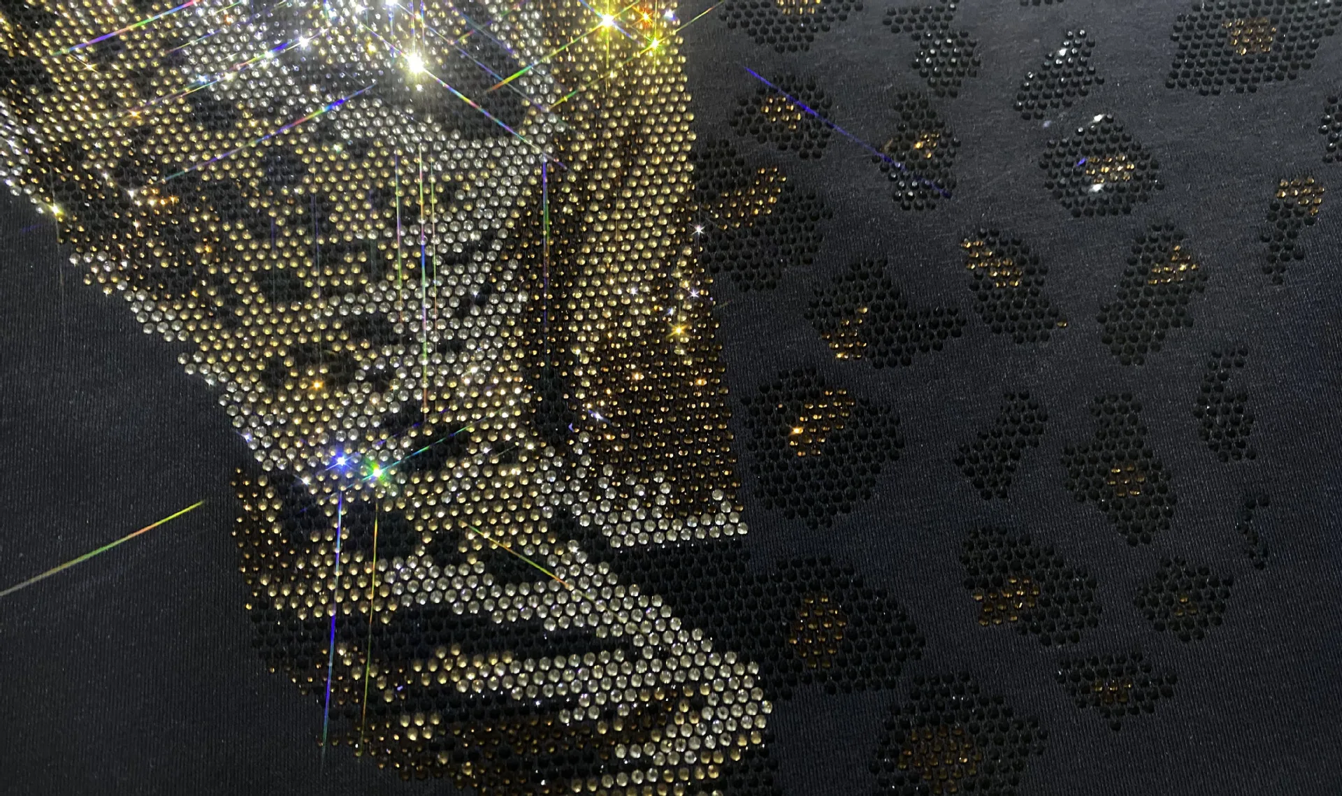 เสื้อยืดแขนยาวลายทางแฟชั่นสำหรับผู้หญิง เสื้อถักลายการ์ตูนเพชร เสื้อยืดลำลองคอกลมทรงหลวม เสื้อยืดผู้หญิง