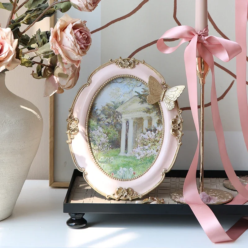 French retro photo frame table, high-end sense, light luxury oil painting style butterfly ornament 7-inch photo, American wall-m