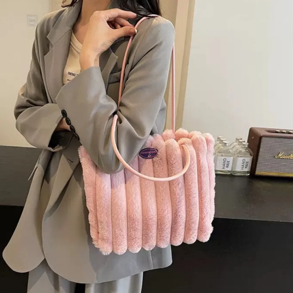 Large Capacity Shoulder Bag Chic Soft Shoulder Bag Women'S Autumn Winter Handbag Timeless Striped Plush Tote Bag For Commuter