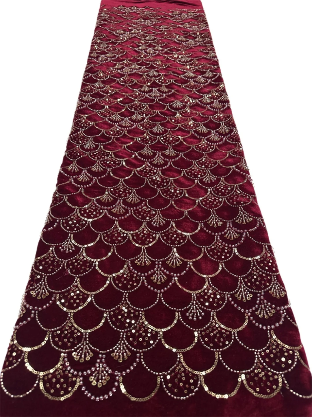Velvet Fabric Embroidery - Tessuto in Velluto Ricamato con Paillettes