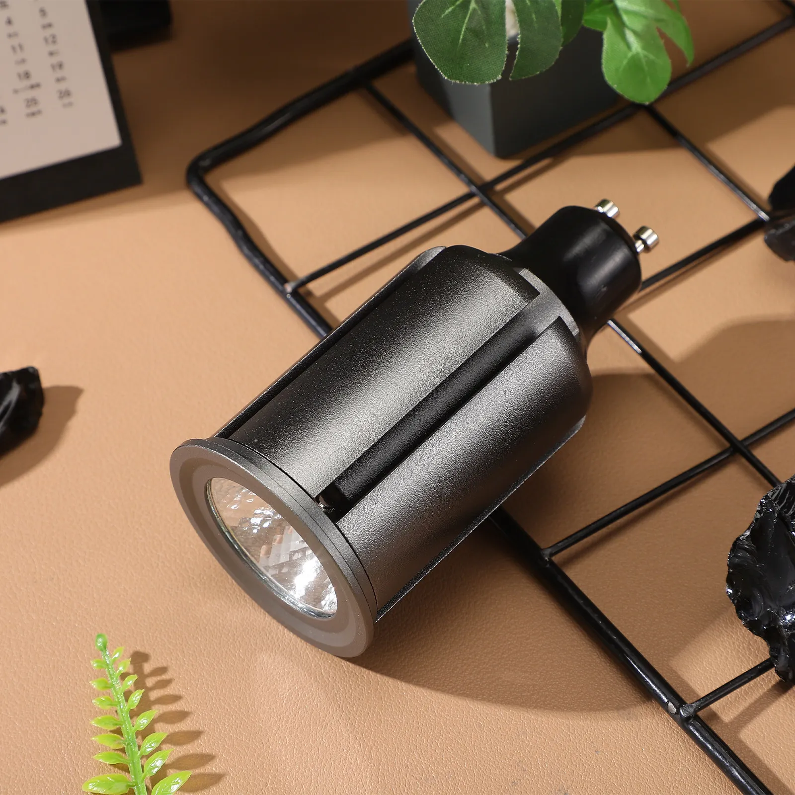 

9W Cob LED Spotlight Gu10 Light Cup Warm LED Light 500 Lumens for Household Spotlights Kitchen Ceiling Track Recessed Lamp