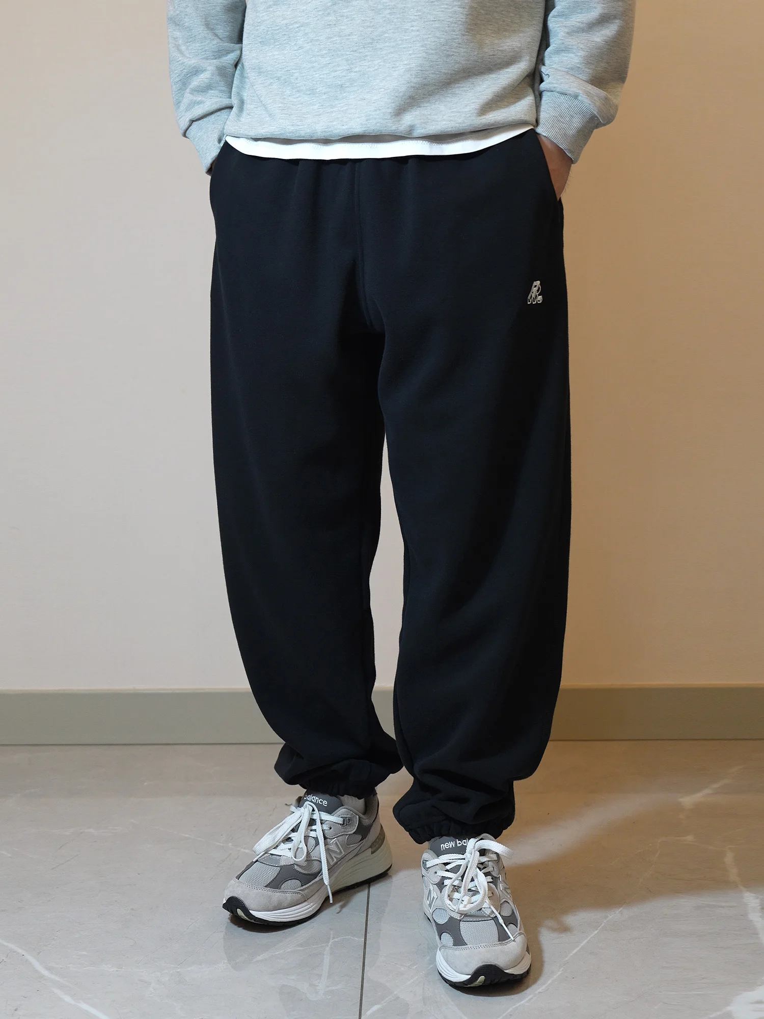 

Мужские зимние спортивные брюки Bla Fce на флисовой подкладке, утепленные, свободного кроя, со средней посадкой, из хлопка и полиэстера, с эластичным поясом